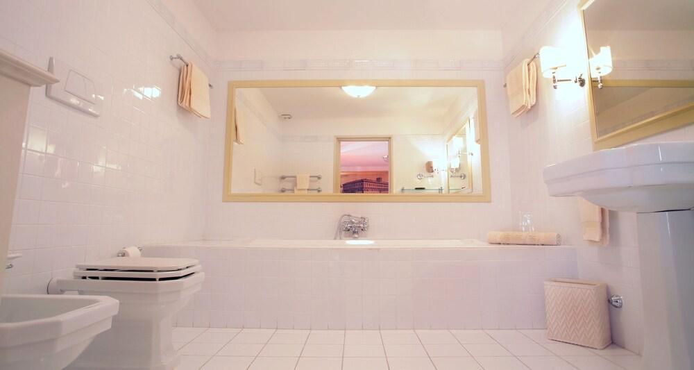 Residenza Napoleone Iii Bed and breakfast Roma